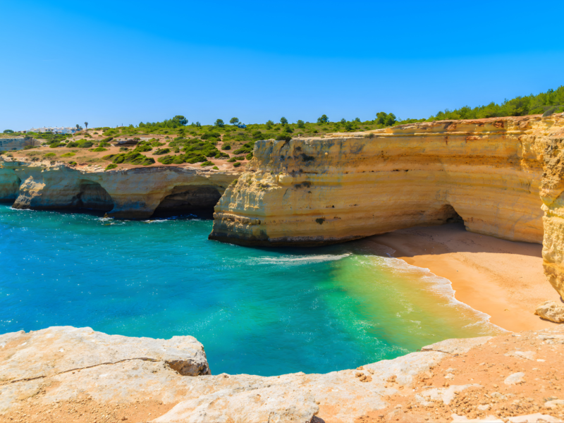 Descubra as Maravilhas do Algarve: Das Praias de Monte Gordo a Sagres